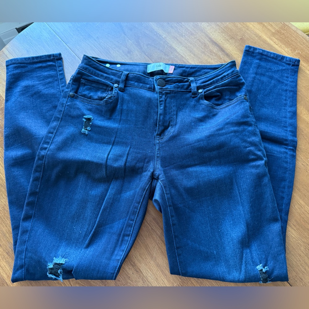 CAbi Distressed Curvy Skinny Jeans